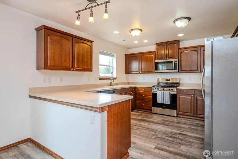 Property photo for 402 Easy Street Se, Rainier photo 14