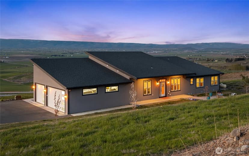 Property photo for 171 Cherry Hill Dr, Ellensburg