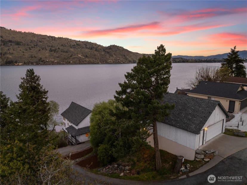 Property photo for 37 Driftwood Lane, Chelan photo 2