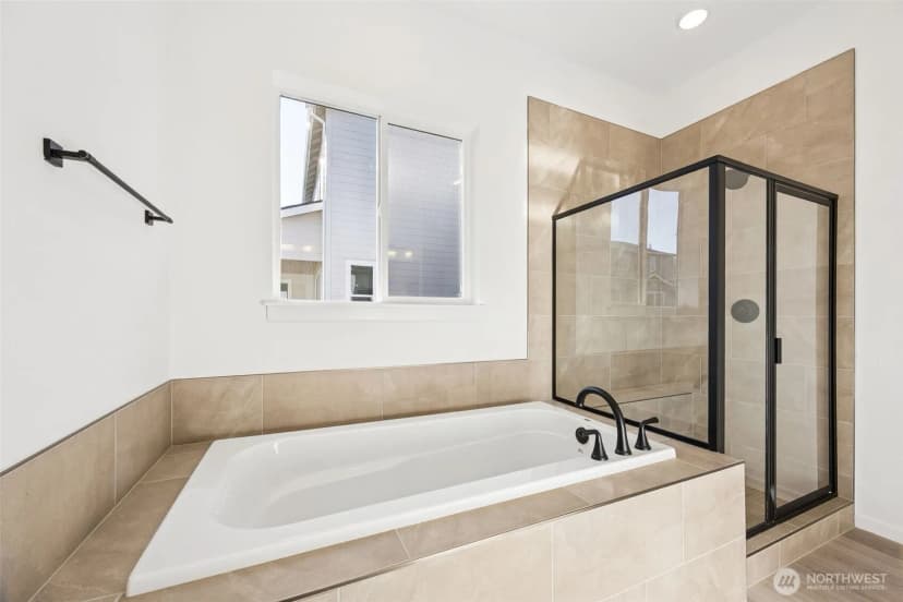 Property photo for 710 S Davis Street #106, Buckley photo 8