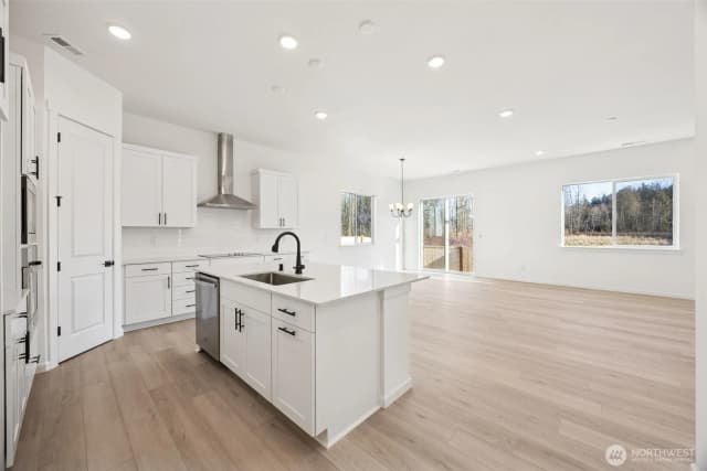 Property photo for 710 S Davis Street #106, Buckley photo 3