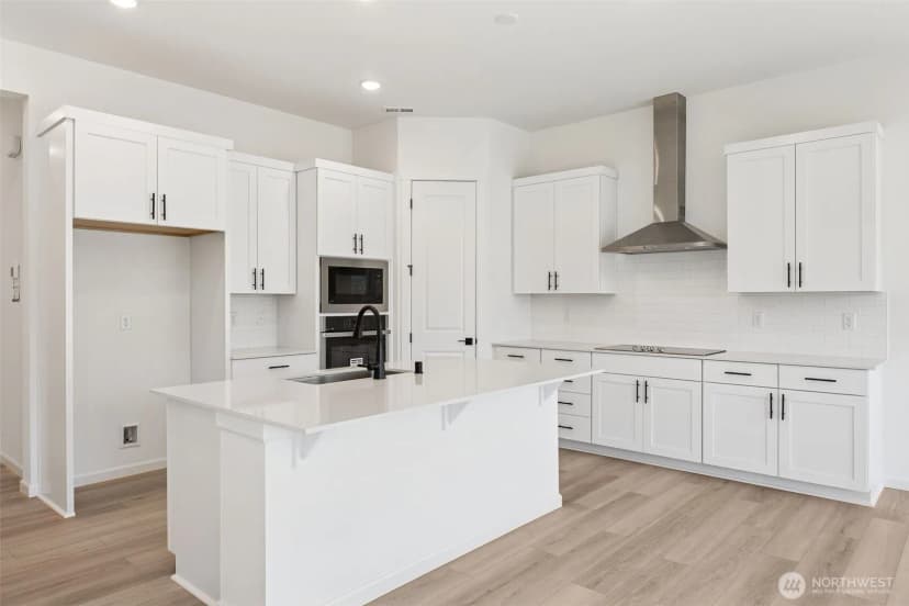Property photo for 710 S Davis Street #106, Buckley photo 4