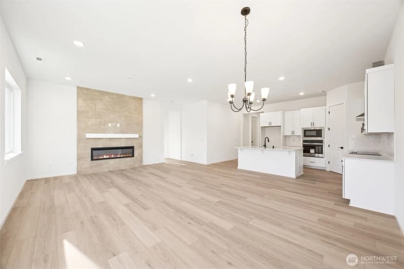 Property photo for 710 S Davis Street #106, Buckley photo 6