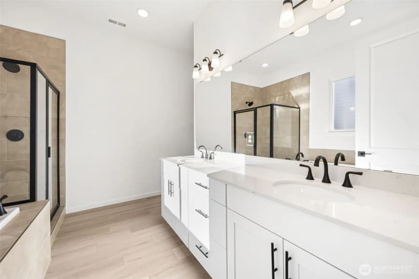 Property photo for 710 S Davis Street #106, Buckley photo 7