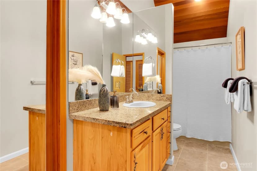 Property photo for 11611 73rd Place Ne, Kirkland photo 12
