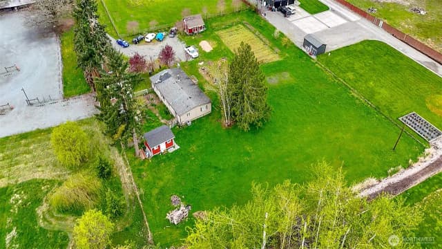 Property photo for 16713 75th Street Ct E, Sumner photo 3