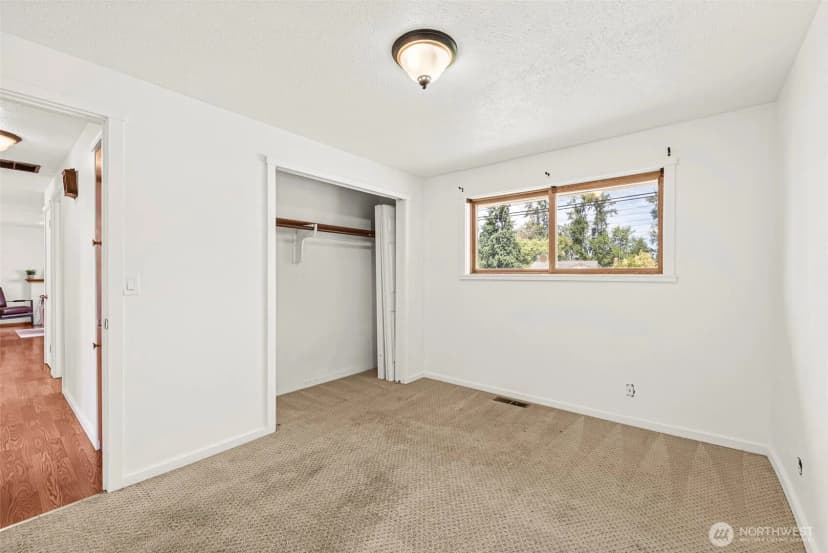 Property photo for 5404 111th Street Sw, Lakewood photo 14