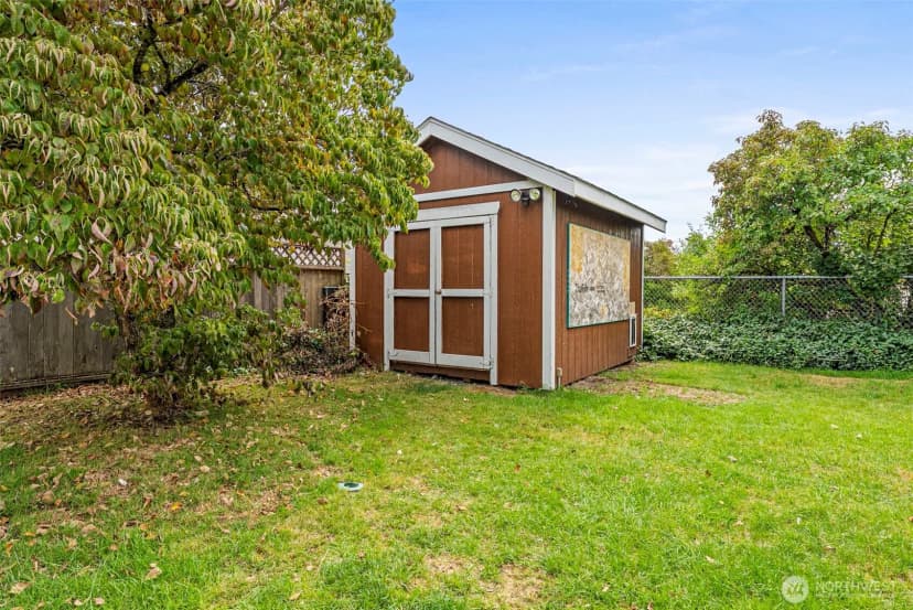 Property photo for 5404 111th Street Sw, Lakewood photo 17