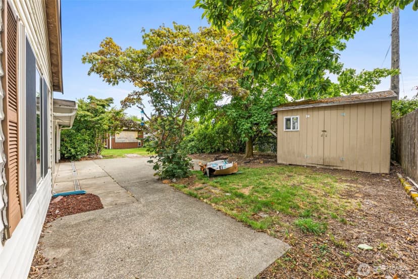Property photo for 5404 111th Street Sw, Lakewood photo 21
