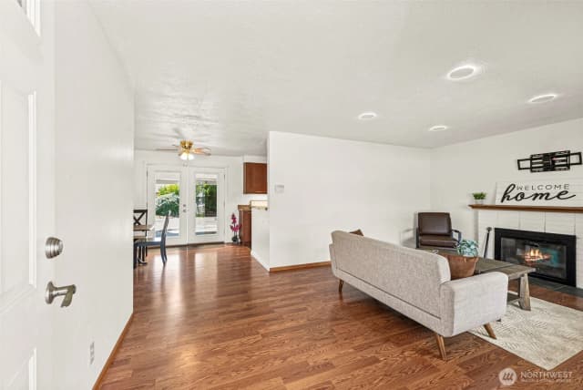 Property photo for 5404 111th Street Sw, Lakewood photo 3