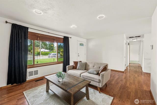 Property photo for 5404 111th Street Sw, Lakewood photo 5
