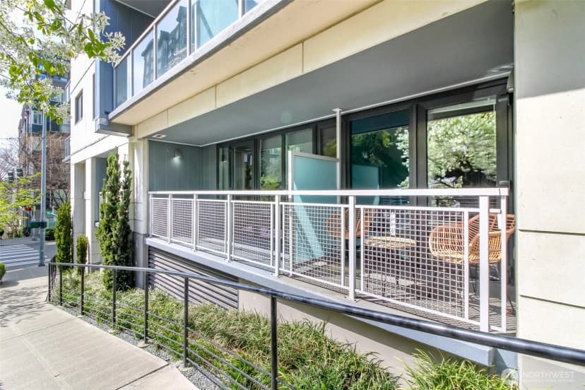 Property photo for 76 Cedar Street #207, Seattle photo 13