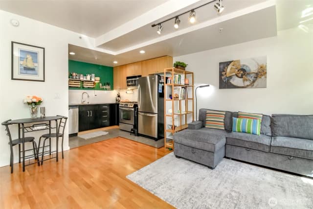 Property photo for 76 Cedar Street #207, Seattle photo 2