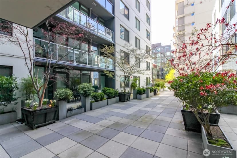 Property photo for 76 Cedar Street #207, Seattle photo 22