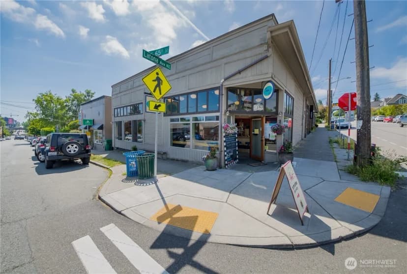 Property photo for 6408 Latona Avenue Ne, Seattle