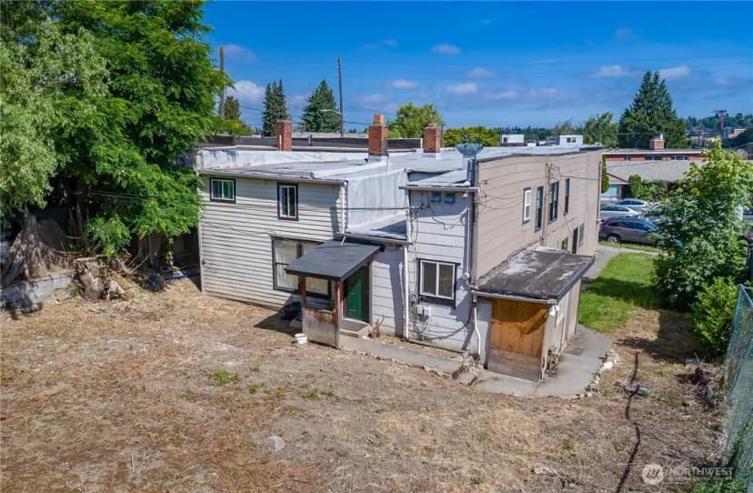 Property photo for 6408 Latona Avenue Ne, Seattle photo 18