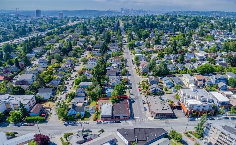 Property photo for 305 Ne 65th Street, Seattle photo 11