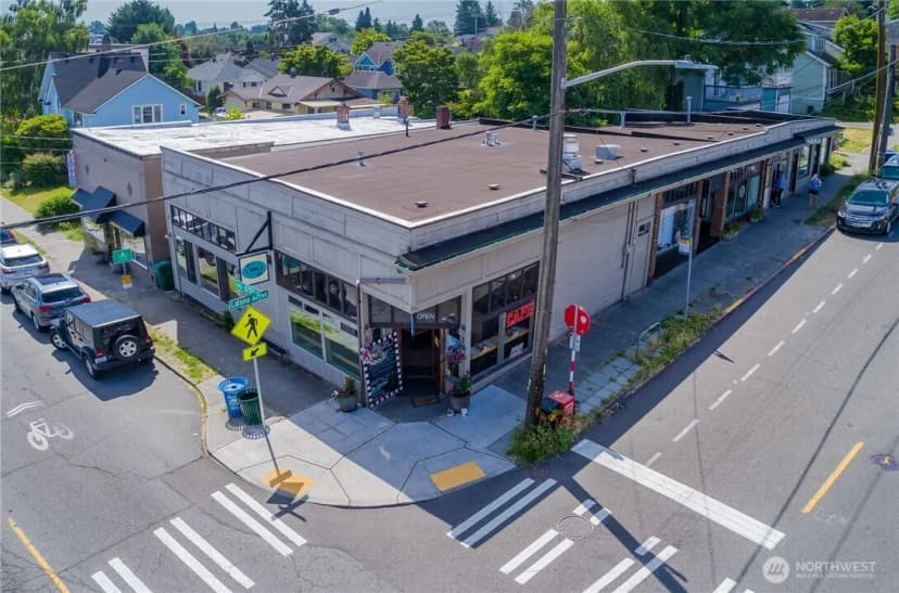 Property photo for 305 Ne 65th Street, Seattle photo 18