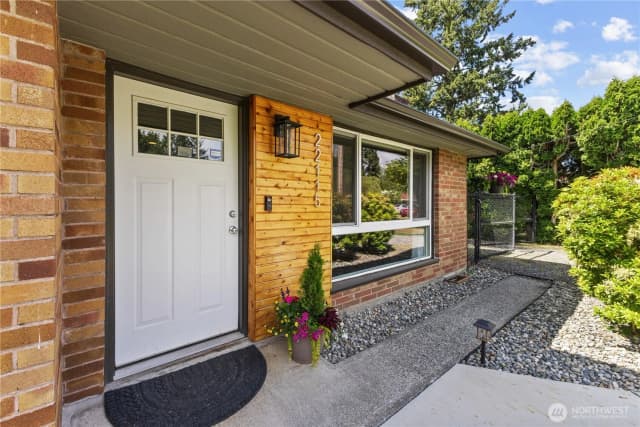 Property photo for 22115 103rd Place Se, Kent photo 3
