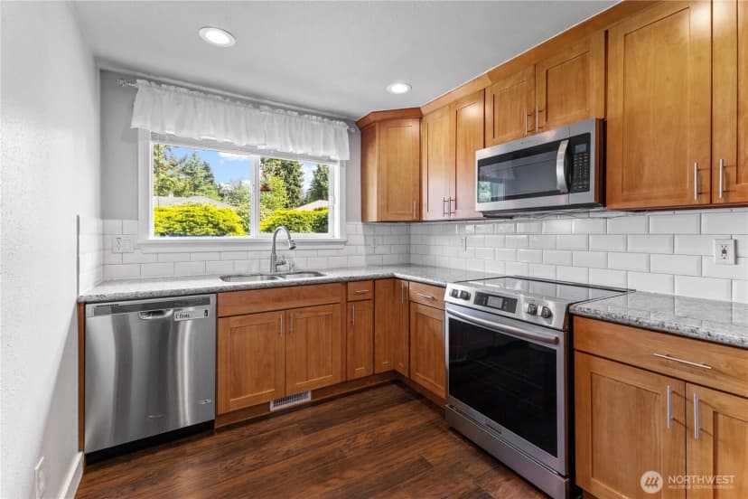 Property photo for 22115 103rd Place Se, Kent photo 12