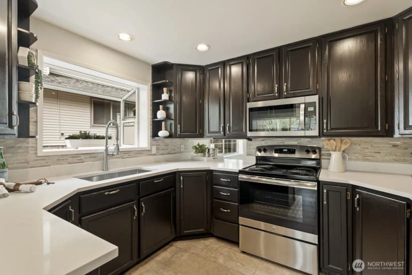 Property photo for 10244 Ne 138 Place #b1, Kirkland photo 8