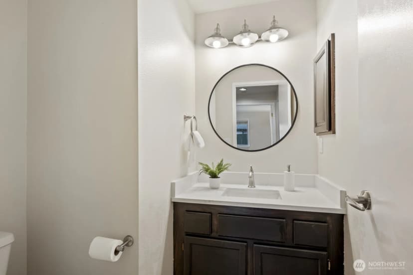 Property photo for 10244 Ne 138 Place #b1, Kirkland photo 17