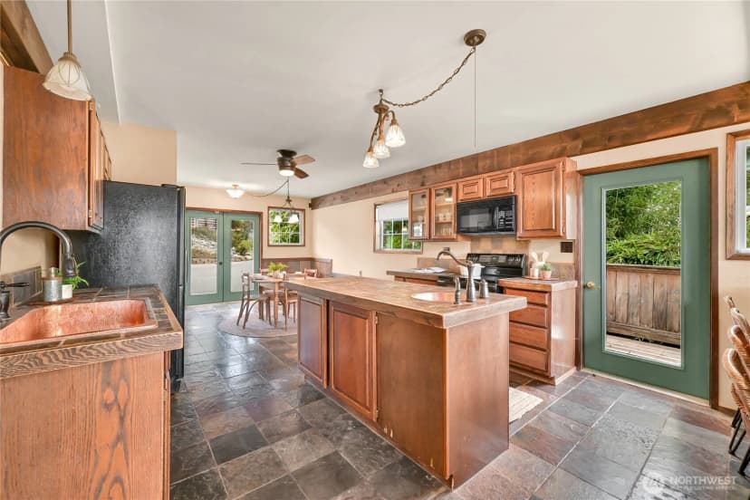 Property photo for 1016 Coronado Avenue, Bellingham photo 13