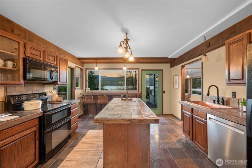 Property photo for 1016 Coronado Avenue, Bellingham photo 15