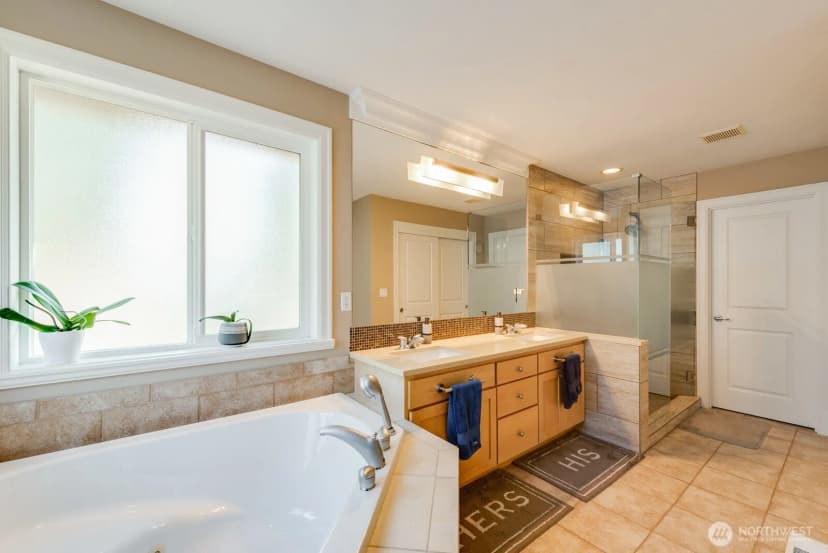 Property photo for 2510 Camas Avenue Ne, Renton photo 19
