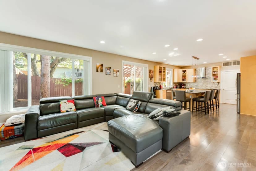 Property photo for 2510 Camas Avenue Ne, Renton photo 9
