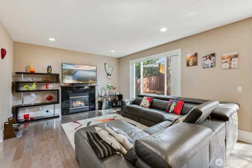 Property photo for 2510 Camas Avenue Ne, Renton photo 6