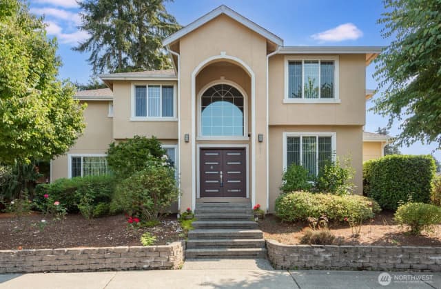 Property photo for 2510 Camas Avenue Ne, Renton photo 2