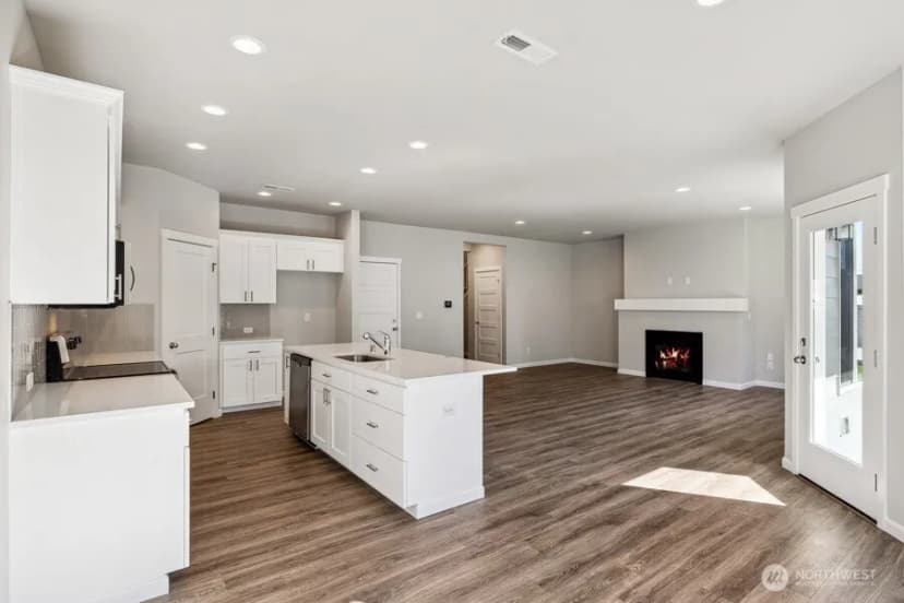 Property photo for 27023 30th Place S #18, Kent photo 9