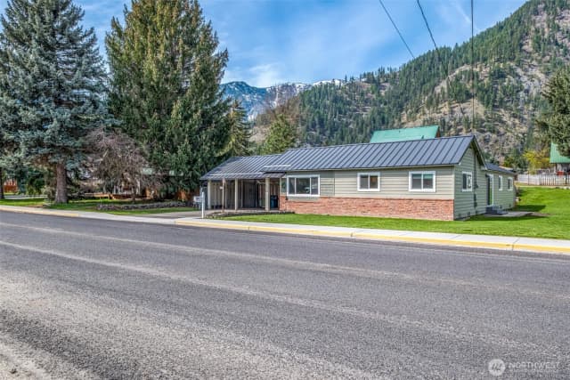 Property photo for 147 Ski Hill Drive, Leavenworth photo 4