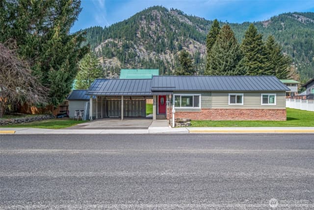 Property photo for 147 Ski Hill Drive, Leavenworth photo 2