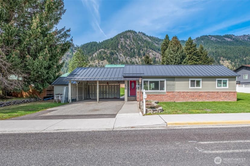 Property photo for 147 Ski Hill Drive, Leavenworth photo 3