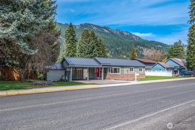 Property photo for 147 Ski Hill Drive, Leavenworth