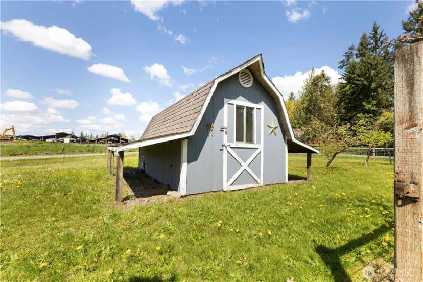 Property photo for 40211 228th Way Se, Enumclaw photo 17