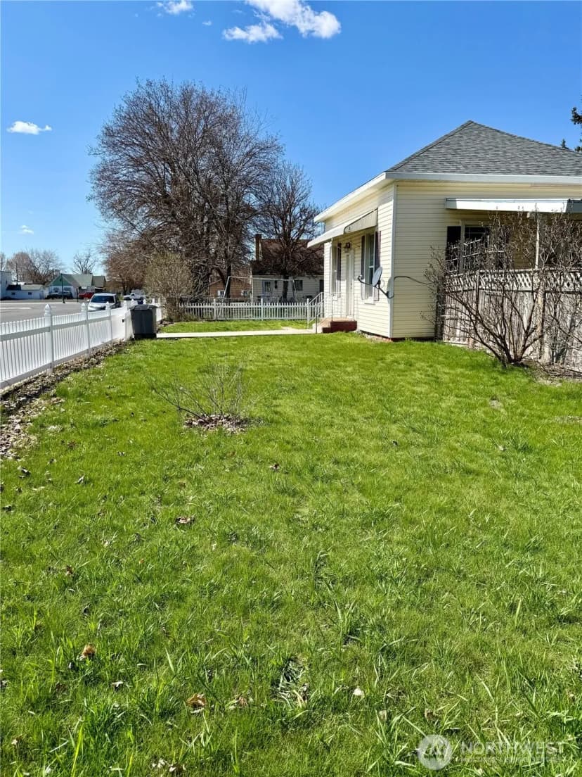 Property photo for 205 W Glover Street, Harrington photo 21