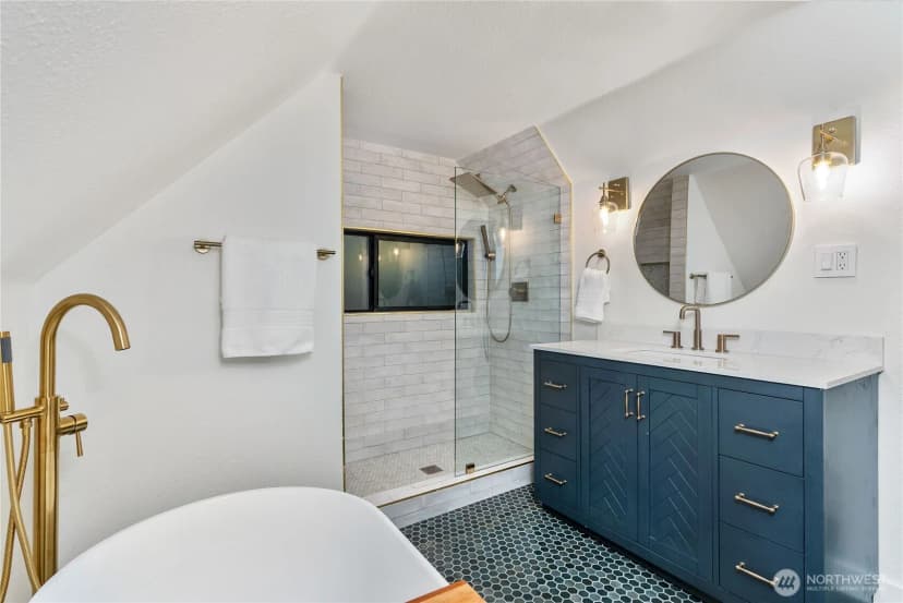 Property photo for 2429 Grandview Drive W, University Place photo 17