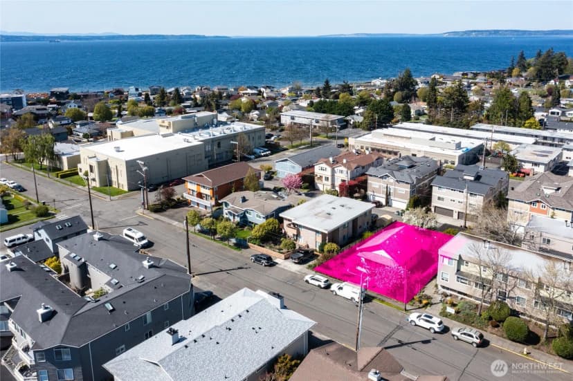Property photo for 621 Daley Street, Edmonds photo 18