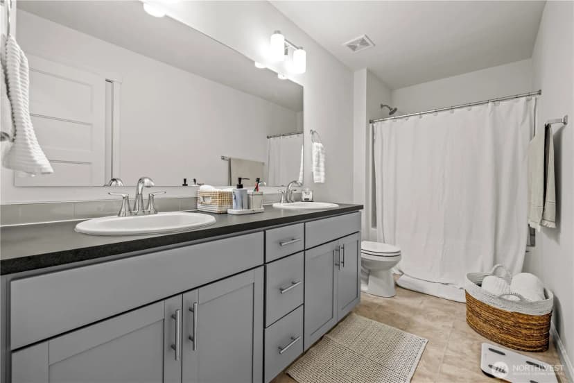 Property photo for 137 191st Street Ct E, Spanaway photo 25