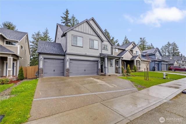Property photo for 137 191st Street Ct E, Spanaway photo 2