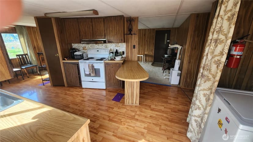 Property photo for 8458 Shintaffer Road, Blaine photo 12