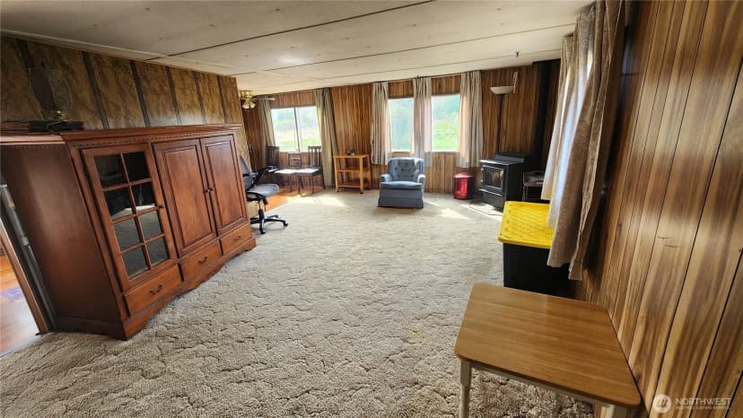 Property photo for 8458 Shintaffer Road, Blaine photo 6