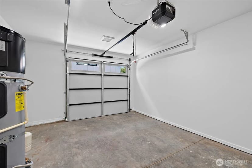 Property photo for 8324 16th Avenue Nw #d, Seattle photo 4