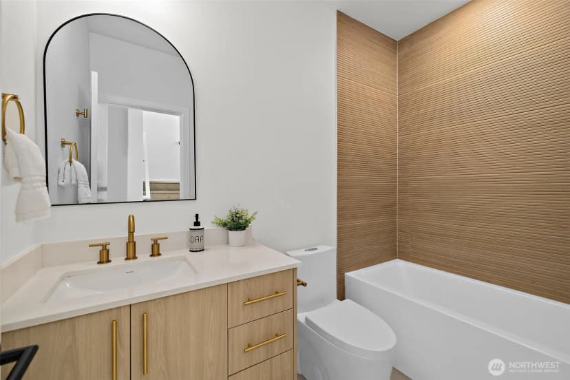 Property photo for 8324 16th Avenue Nw #d, Seattle photo 16