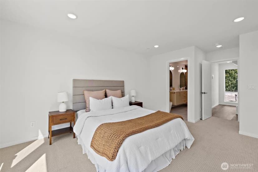 Property photo for 8324 16th Avenue Nw #d, Seattle photo 20