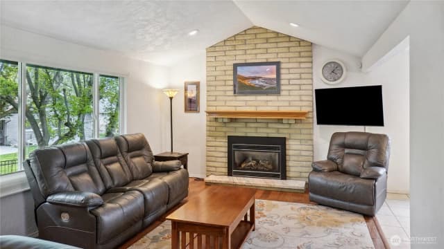 Property photo for 863 S Meadowlark Lane, Othello photo 2