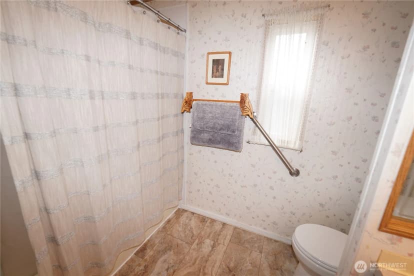 Property photo for 27509 Q Lane, Ocean Park photo 14